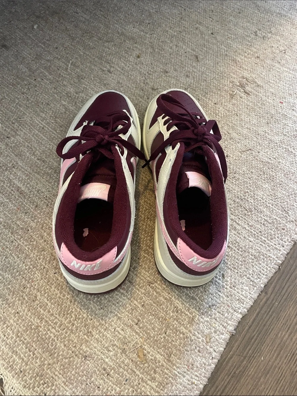 Nike Women's Low-Top Sneakers in Burgundy and White Size 8